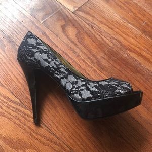 Designer black lace guess stilettos